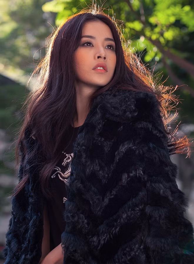 Chi Pu được khen ngợi là ngôi sao chăm chỉ và kiếm tiền giỏi trong năm 2016. Ảnh: Tang Tang.