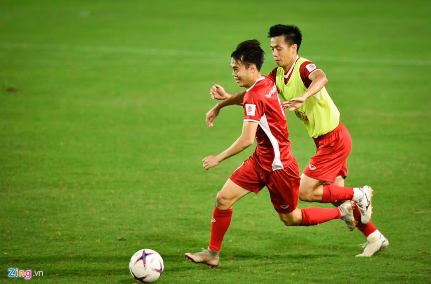 Liệu tất cả những lý do trên có đủ để HLV Park Hang-seo tin tưởng trao cho Văn Toàn suất đá chính ở trận đấu sắp tới với Myanmar tại AFF Cup 2018.