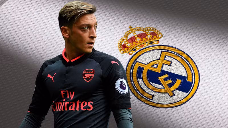 Real Madrid phá M.U và Barca, ký lại Ozil: Những thông tin mới nhất từ Madrid tiết lộ, Real Madrid vừa bất ngờ vào cuộc đàm phán với Arsena về tương lai Mesut Ozil. Theo đó, nguồn tin từ nội bộ Real Madrid cho biết, HLV Zidane đã nói chuyện với Chủ tịch Perez về việc cải thiện sự sáng tạo cho đội bóng. Mùa này, CLB Hoàng gia Tây Ban Nha thi đấu khá tệ.