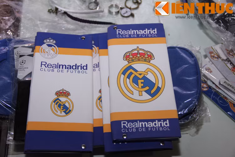 Với chiến thắng của Real Madrid trước đội bóng đến từ xứ Catalan là Barca chẳng khác nào món quà cực ý nghĩa mà đội bóng Hoàng gia Tây Ban Nha dành tặng Hội CĐV của họ tại Hà Nội trong ngày sinh nhật tròn 2 tuổi.