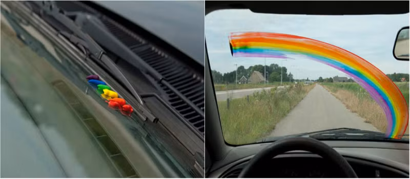 Biến gạt nước kính chắn gió của xe hơi thành một cây cọ cầu vồng với đất sét.