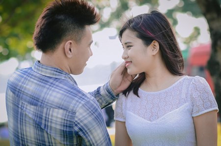 Bộ ảnh được thực hiện trong thời gian ngắn do sức khỏe của Trang rất yếu.