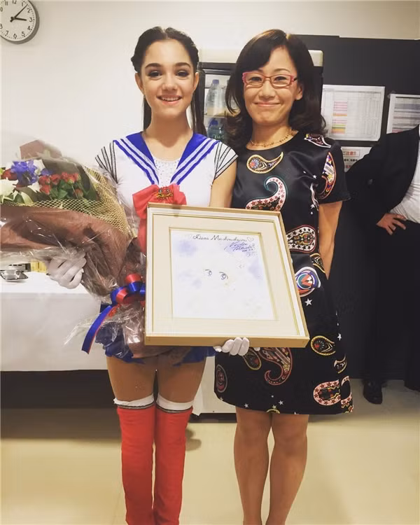 Cùng ngắm nhìn cô nàng VĐV trượt băng với tình yêu vô bờ bến dành cho nhân vật anime và đã hóa thân thành Thủy thủ mặt trăng trong bài thi của mình. Ảnh sử dụng trong bài: Sbnation.com