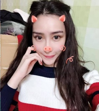 Mouchi đã tận dụng độ hot trên mạng xã hội của mình để mở rộng kinh doanh.