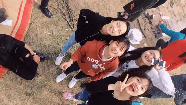 Tuy vất vả chuẩn bị nhưng các bạn học sinh dường như đều rất tự hào về thành quả của mình. Ảnh trong bài: Beat.vn