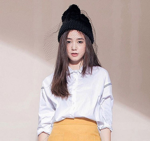 Cuối năm 2014, Salim nổi lên như một hiện tượng mạng khi được kỳ vọng là người sẽ “soán ngôi” Chi Pu với vẻ xinh xắn, dễ thương. Dù không có nhiều hoạt động nổi bật song Salim vẫn nhận được sự chú ý của công chúng với Instagram có 415.000 lượt theo dõi và có tổng số lượng ảnh được thích hơn 4.000.000 lượt.