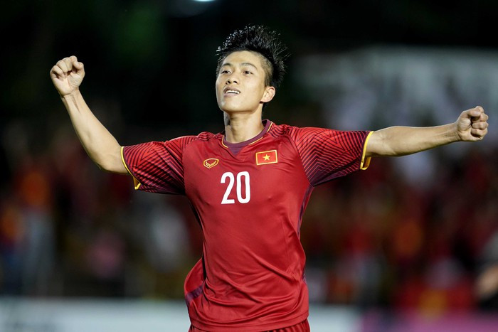 Phan Văn Đức được mệnh danh là máy khoan bên cánh trái.