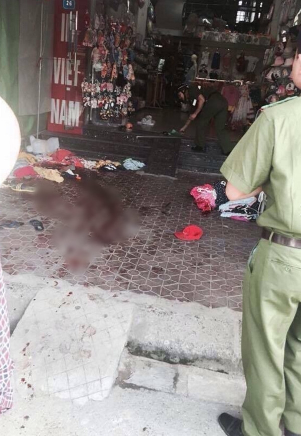 Vào tháng 6/2016, tại Hải Dương một cô gái cũng bị người yêu cũ đâm liên tiếp nhiều nhát đến chết ngay tại cửa nhà mình. Nạn nhân trong vụ việc là chị H còn hung thủ gây ra đó là người yêu cũ của H là T (SN 1990).