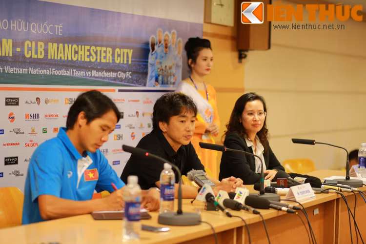DTVN - Man City: HLV Miura khong bat ngo ve ty so