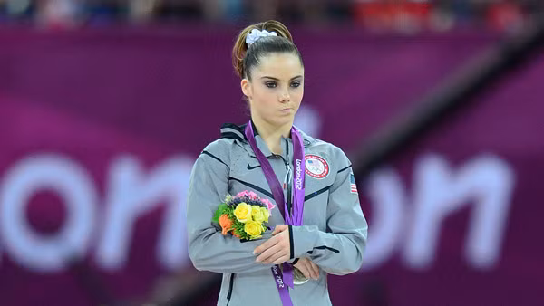 My nu the thao thich cau co noi tieng gio ra sao?