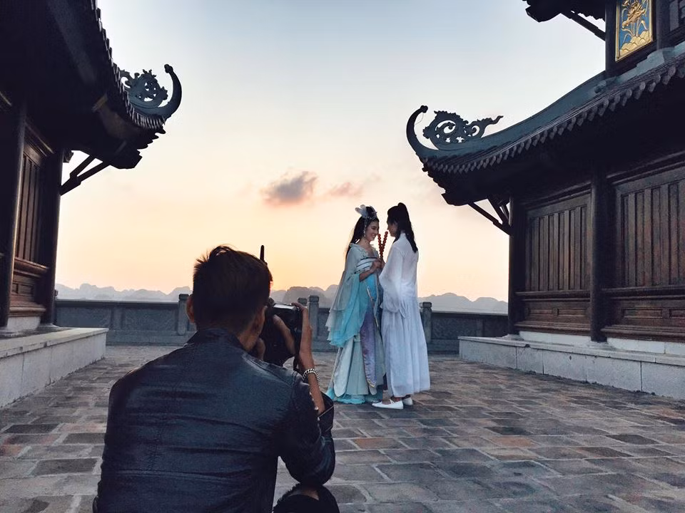 Những bức ảnh trên đã mang lại tiếng cười cho rất nhiều người và được liên tục chia sẻ trên các trang mạng xã hội tại Việt Nam dù nó chỉ mang ý nghĩa trào phúng. Ảnh: FB Jin Phạm.