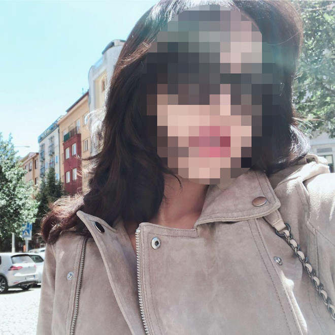 Vụ nữ công an đại náo sân bay Tân Sơn Nhất thu hút sự chú ý của CĐM. Mới đây, dân mạng đã tìm ra danh tính cô nàng cho đăng đoạn clip lên MXH.