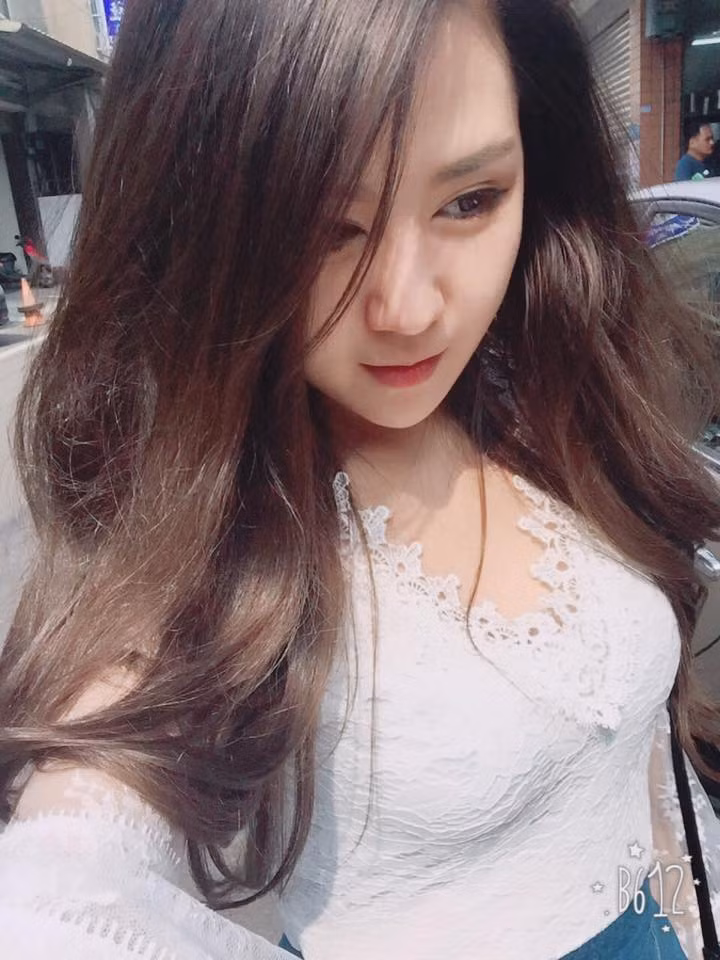 Nhờ ngoại hình xinh đẹp, bà mẹ một con 28 tuổi kiêm nữ chính trị gia Đài Loan này sở hữu một lượng fan đông đảo trên Facebook với hơn 100.000 người theo dõi.