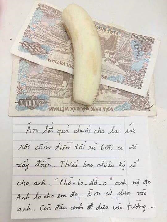 Món quà có cả tinh thần lẫn vật chất một chàng trai dành tặng cho người con gái có sở thích "zẩy đầm".