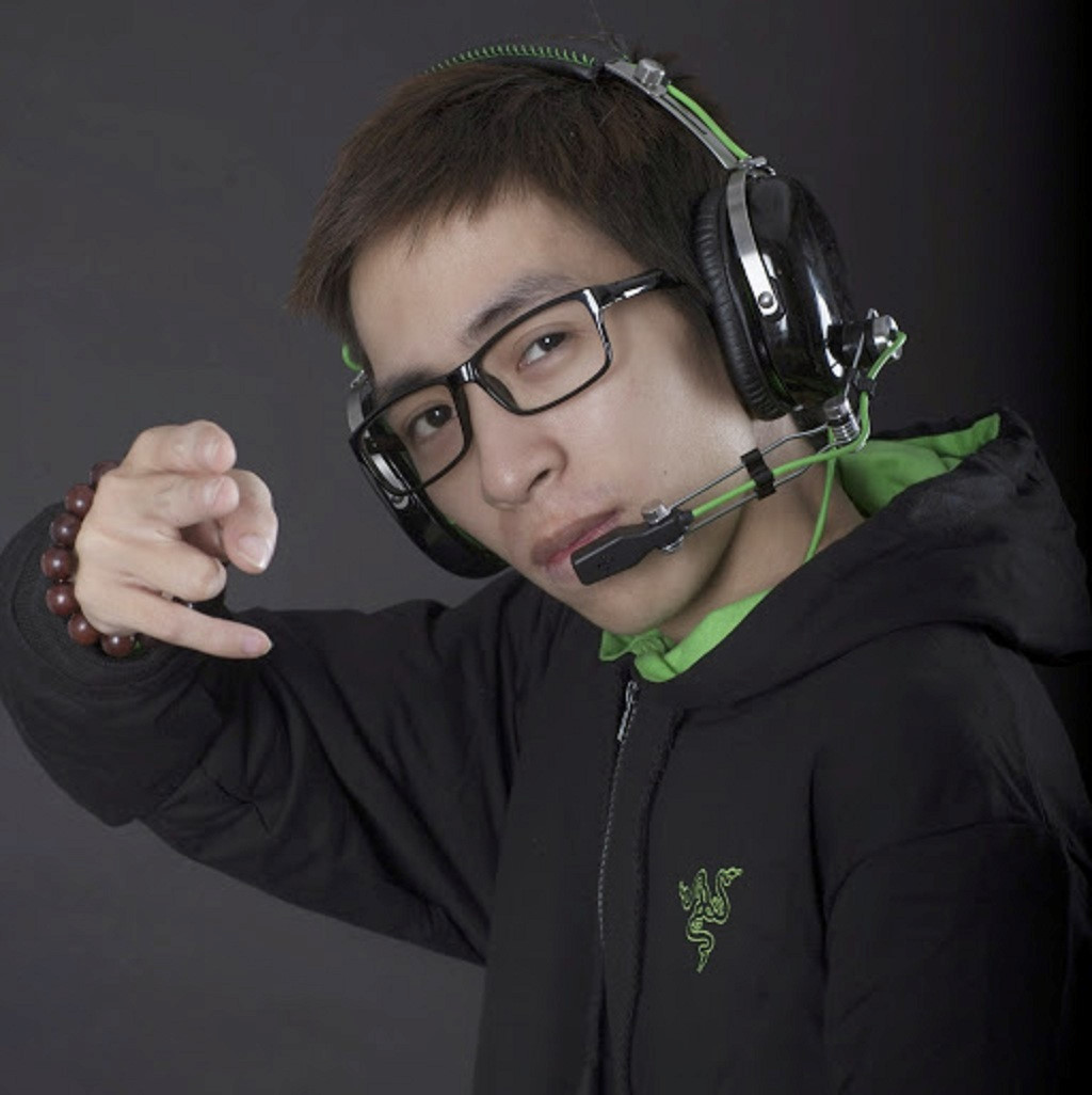 Theo nhận xét của nhiều game thủ, cùng với Pew Pew, ViruSs cũng là một cái tên hot trên MXH hiện nay.