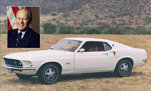 Gerald R. Ford (1974-1977): Vị Tổng thống thứ 38 của nước Mỹ gắn bó tên tuổi của mình với chiếc Ford Mustang 1969 và một chiếc Jeep 1972. Ảnh: Pinterest