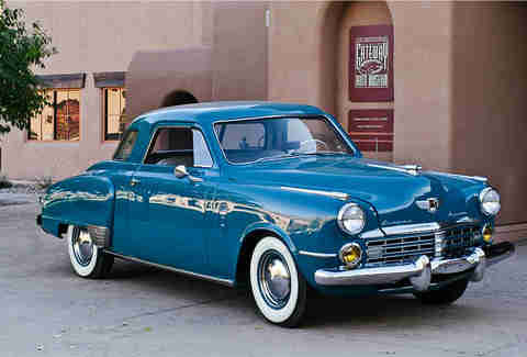 Jimmy Carter (1977-1981): Studebaker 1947 là chiếc ôtô đầu tiên của tổng thống Carter sở hữu. Chiếc xe này cũng đã đồng hành cùng ông và người vợ Rosalynn trong chuyến du lịch khắp nước Mỹ vào năm 1948. Ảnh: Thrillist