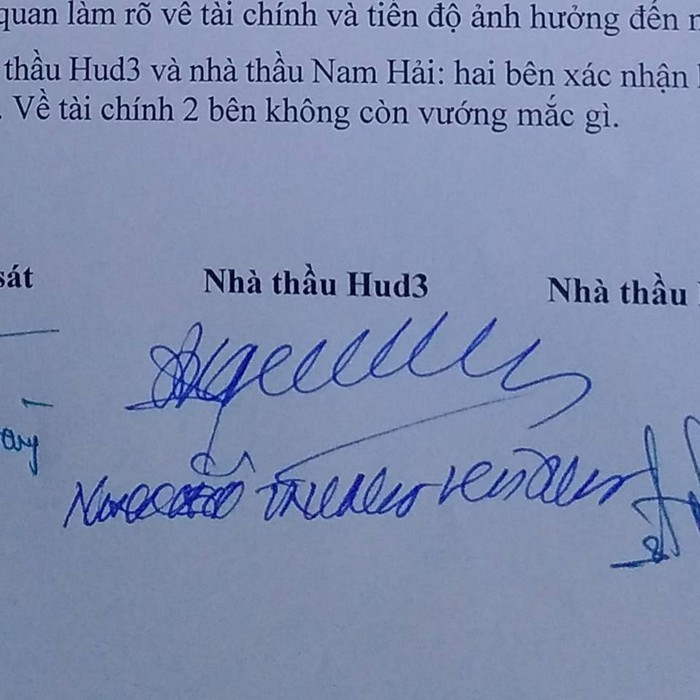 Khá nhiều những hình ảnh về những kiểu chữ kí độc, hài hước nhất đã được chia sẻ trên mạng xã hội.