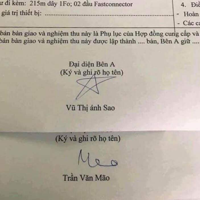 Ngay sau khi được đăng tải những mẫu chữ kí lạ này được dân mạng hết sức quan tâm và liên tục được chia sẻ, bình luận vô cùng lớn.