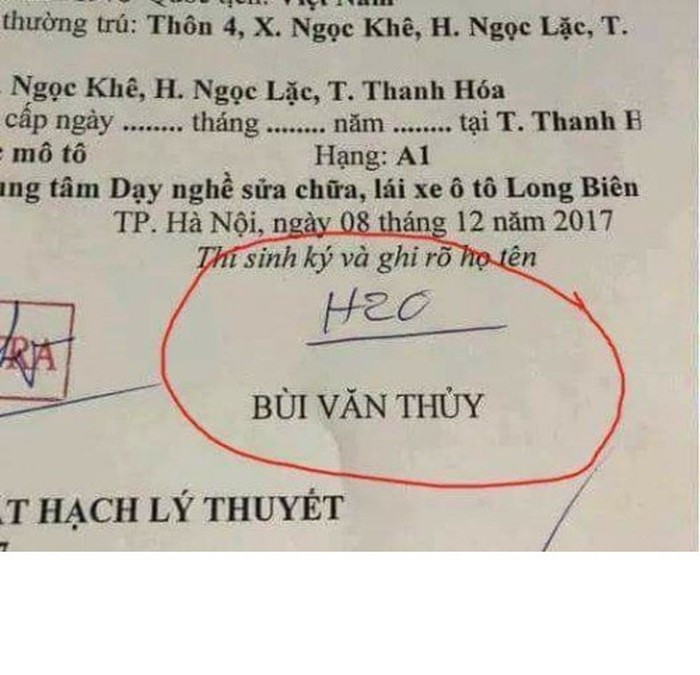 Khi công thức hóa học được áp dụng thành chữ kí riêng.