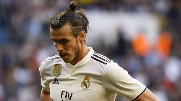  Chuyển nhượng bóng đá mới nhất từ AS, mối quan hệ giữa Gareth Bale và HLV Zidane đã đổ vỡ hoàn toàn và CĐM MU đang chờ đợi tiền vệ này về với sân Old Tranfford.