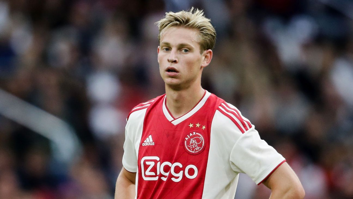 Barcelona dù rất muốn có Frenkie de Jong nhưng gần như sẽ phải chấp nhận thất bại về tay Man City. Và người phải chịu trách nhiệm không nhỏ cho chuyện này là MU.