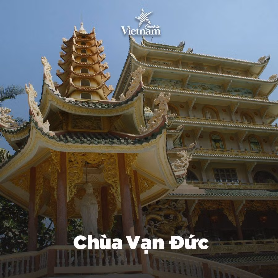 Chùa Vạn Đức - địa chỉ 502 Tô Ngọc Vân, Tam Phú, Thủ Đức.