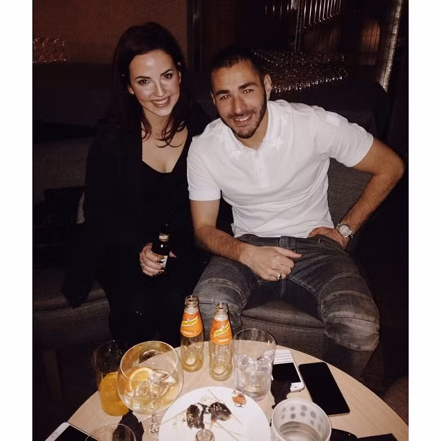 Cô người mẫu chân dài này từng bị bắt gặp vào một quán bar với đồng đội của siêu sao Cris Ronaldo tại Real Madrid là Karim Benzema. Ảnh: Instagram.