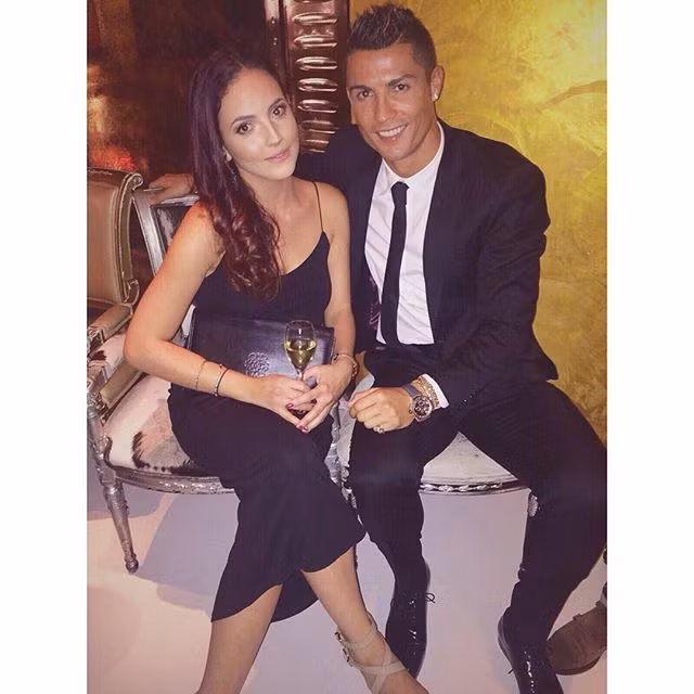 Chan dung gai la bi bat gap cap ke voi Cristiano Ronaldo