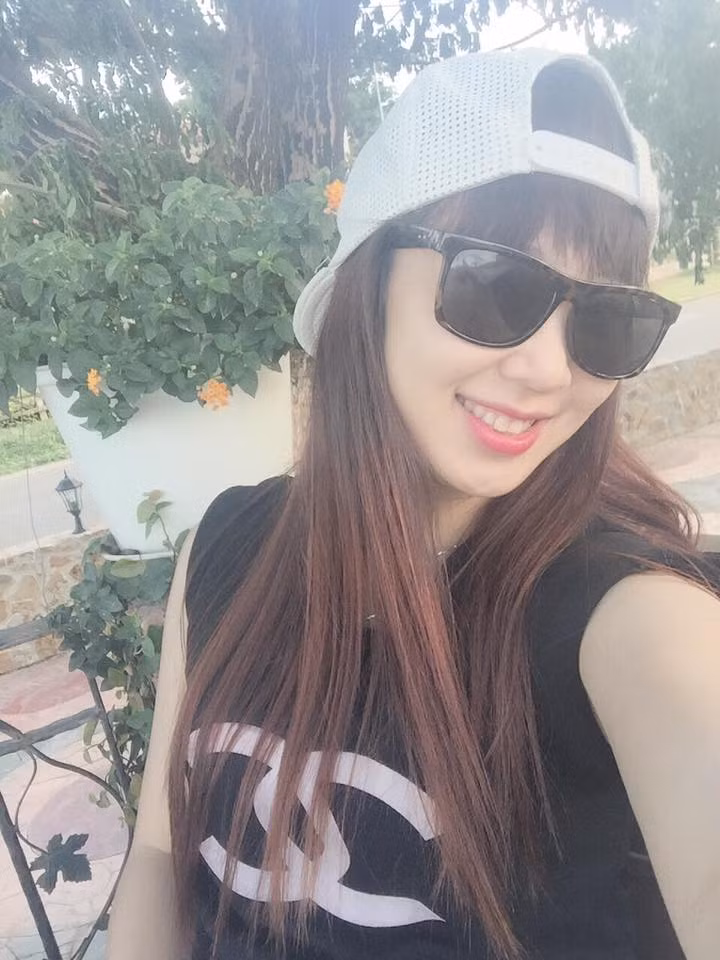 Dù không làm mảng thể thao nhưng đã từ rất lâu bạn gái 9x xinh đẹp của Thanh Bình là một fan cuồng nhiệt của bóng đá Việt Nam.