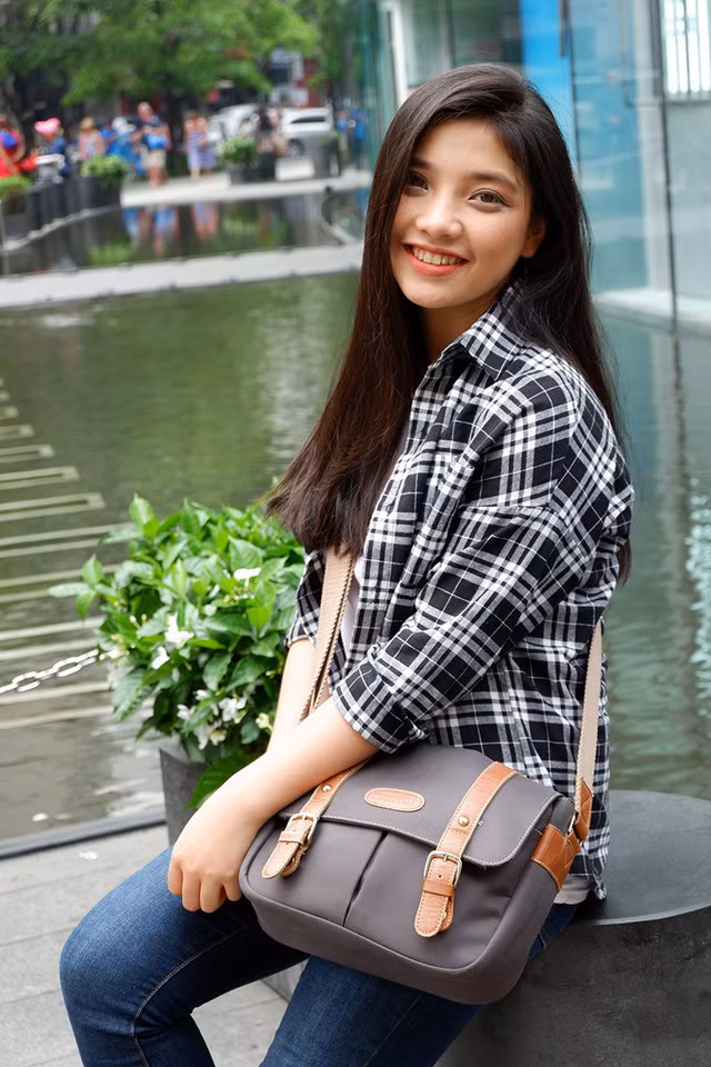 Được biết, Thúy Ngân là một cô gái đúng chuẩn "con nhà người ta", vừa xinh đẹp vừa có thành tích học tập tốt. Đối với Thúy Ngân, Đường lên đỉnh Olympia chính là một giấc mơ chưa kịp hoàn thành do nhà đài không tuyển những bạn sinh năm 1999 cho Olympia năm thứ 17. Tuy vậy, cô nàng vẫn luôn dành cho chương trình một tình cảm đặc biệt.