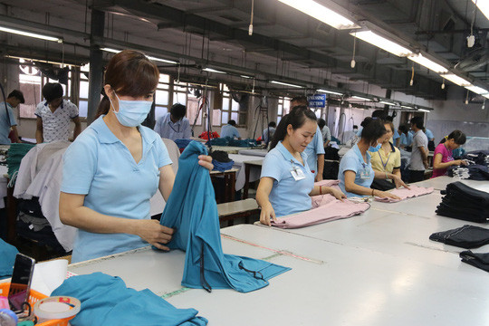 Quy định người lao động làm việc từ 1 tháng trở lên thuộc đối tượng tham gia BHXH, quy định tiền lương tháng đóng BHXH bắt buộc tiếp cận gần với tiền lương thực tế của người lao động