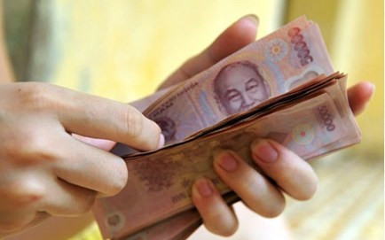 . “Viêm màng túi” luôn là căn bệnh trầm kha của sinh viên đặc biệt là sau dịp nghỉ Tết, nhu cầu chi tiêu, mua sắm của các bạn cao hơn rất nhiều.