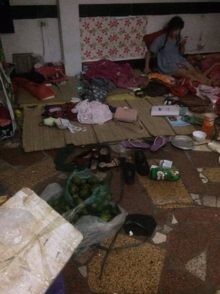 Đó là khuôn mặt thật của cuộc sống hiện tại của nhiều nữ sinh. Kiểu ăn ở tạm bợ, bạ đâu ném đấy như thế này mà vớ phải chủ nhà khó tính thì các bạn chỉ có nhanh bị đuổi khỏi nhà trọ.