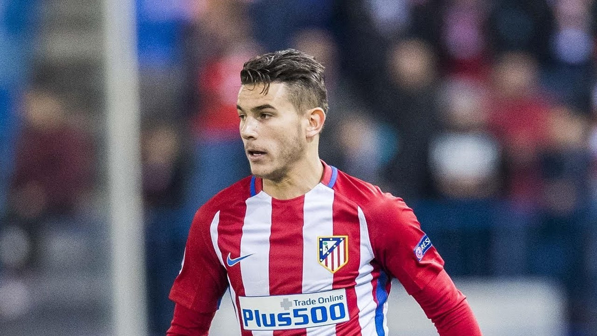 Theo báo chí Anh, MU sẽ chi tới 80 triệu bảng (gần 90 triệu euro) cho Hernandez để biến cầu thủ này trở thành hậu vệ đắt giá nhất trong lịch sử chuyển nhượng.