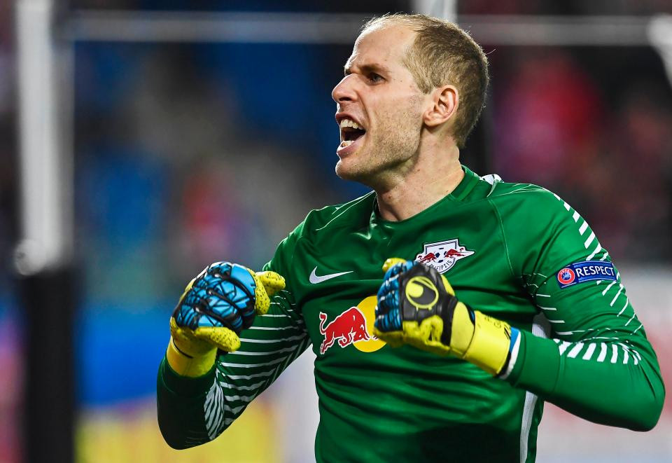 Arsenal đang tìm kiếm thủ môn mới, để kế thừa Petr Cech. Hiện tại, Peter Gulacsi là mục tiêu mới nhất của đội bóng thành London. Ảnh: Goal