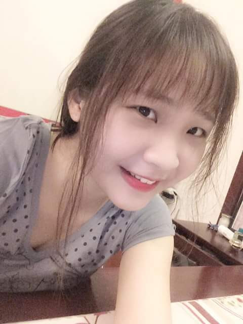 Nhật Anh cũng cho biết thêm rằng, sau ít năm ra trường, đến lúc họp lớp cấp 2, không ai còn nhận ra cô vì sự thay đổi quá lớn về hình thể của mình và phải mang ảnh cũ ra để làm bằng chứng. Từ một cô bé ngày nào đen nhẻm, không bao giờ tươi tắn hay dám cười, giờ Nhật Anh đã thay đổi "da thịt" để trở thành hiện tượng "dậy thì thành công" được nhiều người biết tới.