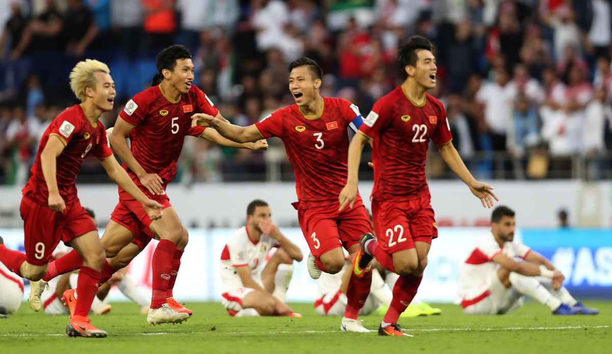 Thang Nhat o tu ket Asian Cup 2019, DT Viet Nam se “ngap” trong thuong khung?