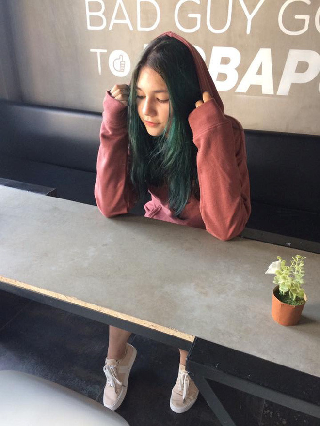 Nữ sinh mang trong mình 2 dòng máu Việt - Nga, sang Việt Nam từ 5 tuổi, sống cùng bố mẹ tại đây.