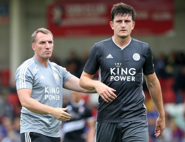 Giới truyền thông đồng loạt khẳng định, Man United sắp sửa chiêu mộ thành công Harry Maguire. Dù vậy, phía Leicester City đã chính thức lên tiếng phủ nhận thương vụ này khiến tất cả phải bất ngờ.