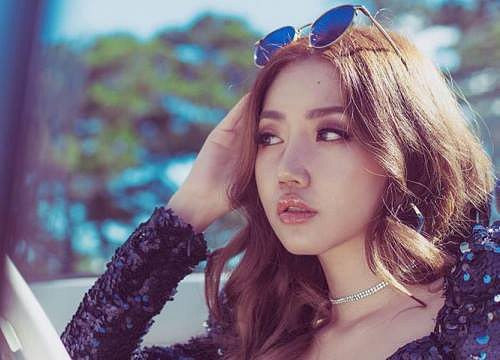 Gu ăn mặc của Orange cũng bắt kịp xu hướng thời trang và tạo ra cá tính riêng cho mình.