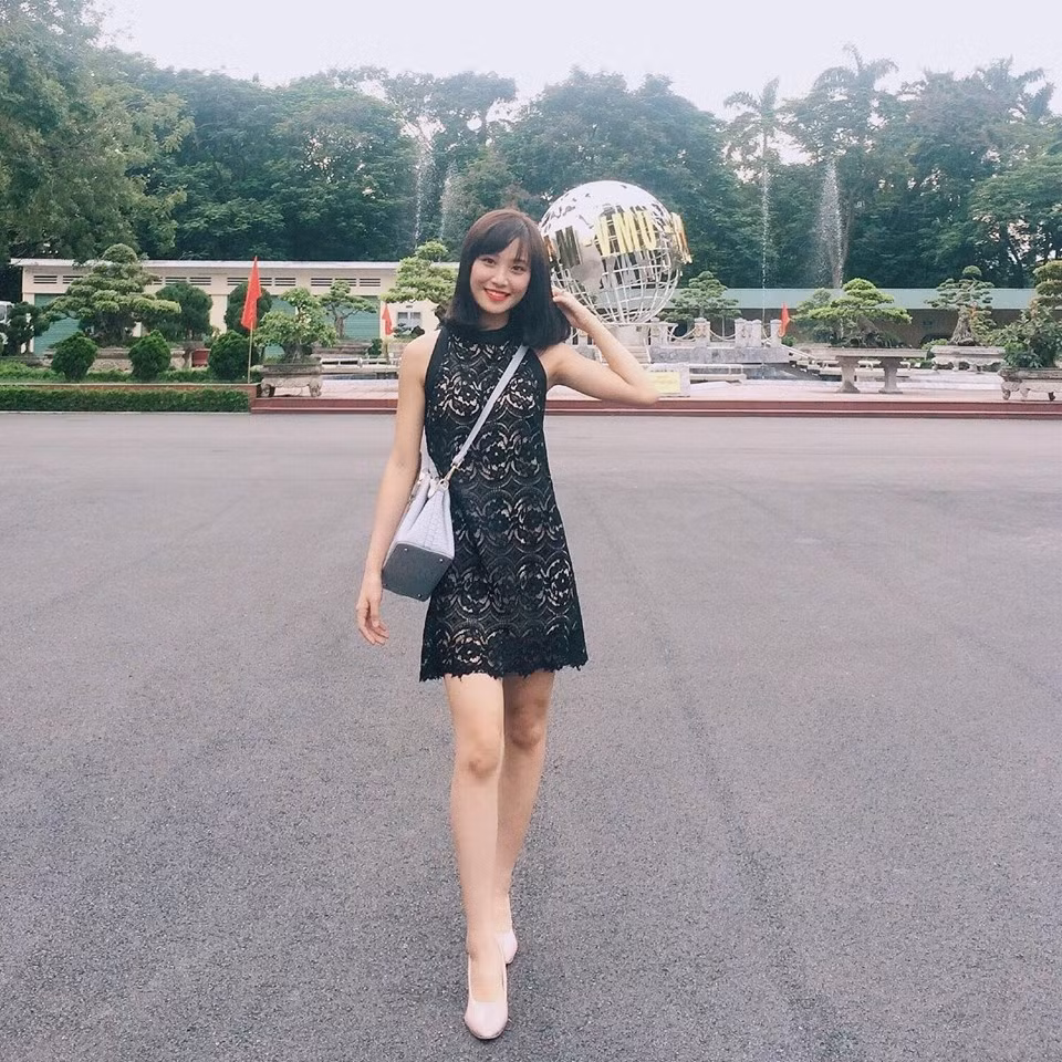 Dáng người nhỏ nhắn, gương mặt dễ thương là điểm khiến Phan Trinh trở nên thu hút.