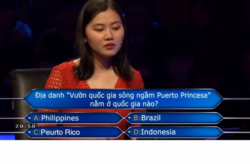 Bên cạnh sức hút của những câu hỏi trong chương trình, tập đầu tiên của Ai là triệu phú 2018 còn đến từ người chơi rất dễ thương mang tên Lê Thị Thanh Huyền. Ngay từ phần giới thiệu bản thân, cô gái này đã gây ấn tượng khi tự giới thiệu mình là người đến từ hành tinh khác.