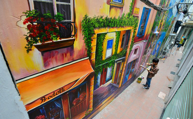 Tranh được vẽ kéo dài từ đầu ngõ đến gần cuối ngõ trong vòng 10 ngày, khiến con phố trở nên rực rỡ và sinh động hơn hẳn. Nhiều người đùa vui rằng khi bước vào ngõ này, có cảm giác như đến với "Venice thu nhỏ giữa lòng Hà Nội".