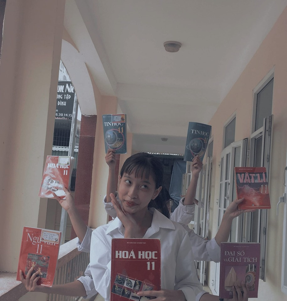 Theo dự báo, trong những ngày tới, trend "SKG nghìn mắt, nghìn tay" tiếp tục gây bão trên MXH với nhiều phiên bản được ra đời.