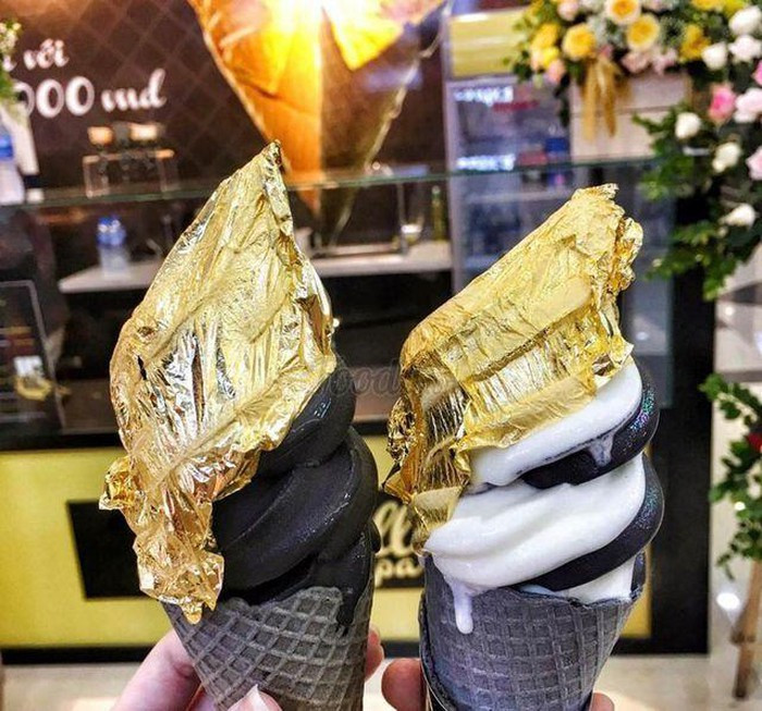 Chi em toi tap ru nhau thu kem dat vang 24K bat chap gia ca