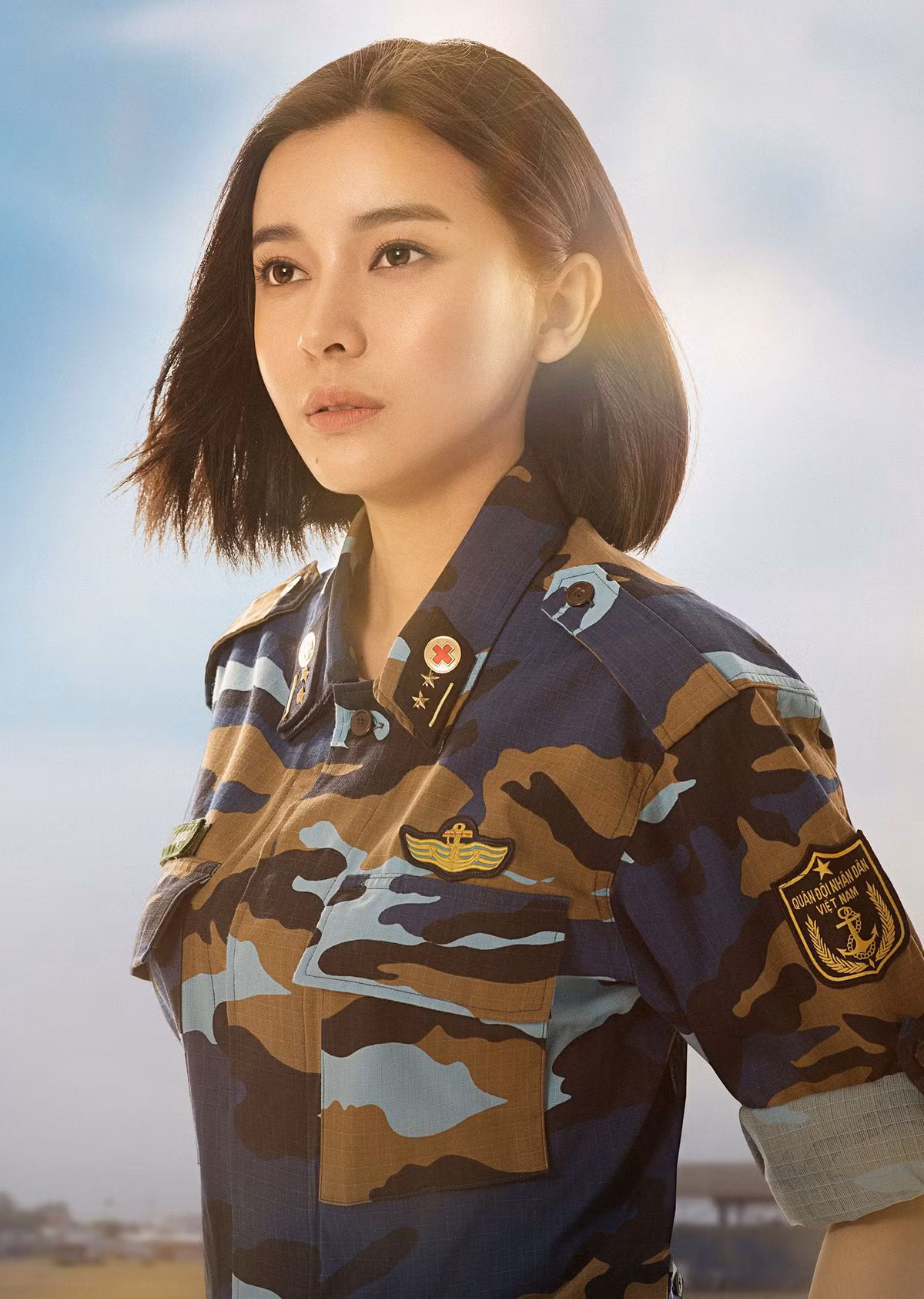 Dù tham gia khá nhiều hoạt động nghệ thuật nhưng dường như Cao Thái Hà chưa thực sự may mắn để nổi tiếng. Cô nàng này được mọi người chú ý nhất khi từng công khai thẩm mỹ và có loạt phát ngôn cực sốc.