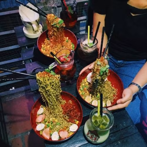 Ảnh sử dụng trong bài: Facebook.