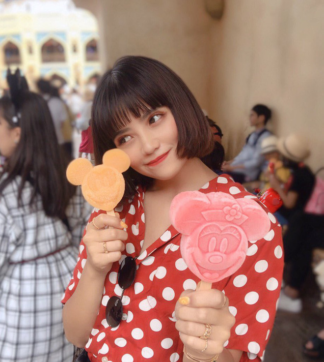 Vienna đã thành công với những góc ảnh làm xấu của mình sau những bức ảnh đẹp mê hồn.