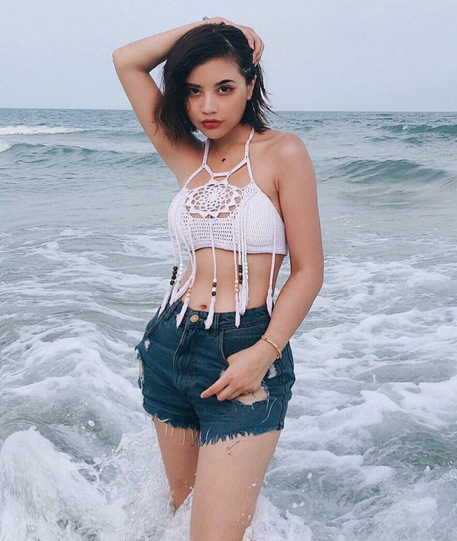 Chẳng là trên trang cá nhân của mình, những lúc bình thường Vienna khoe vẻ thần thái, sang chảnh. Thế nhưng, trong series ảnh vừa được tung ra cô nàng hot girl con lai Nhật - Thái này làm ai cũng ngã ngửa trước loạt ảnh trước và sau chỉnh sửa.